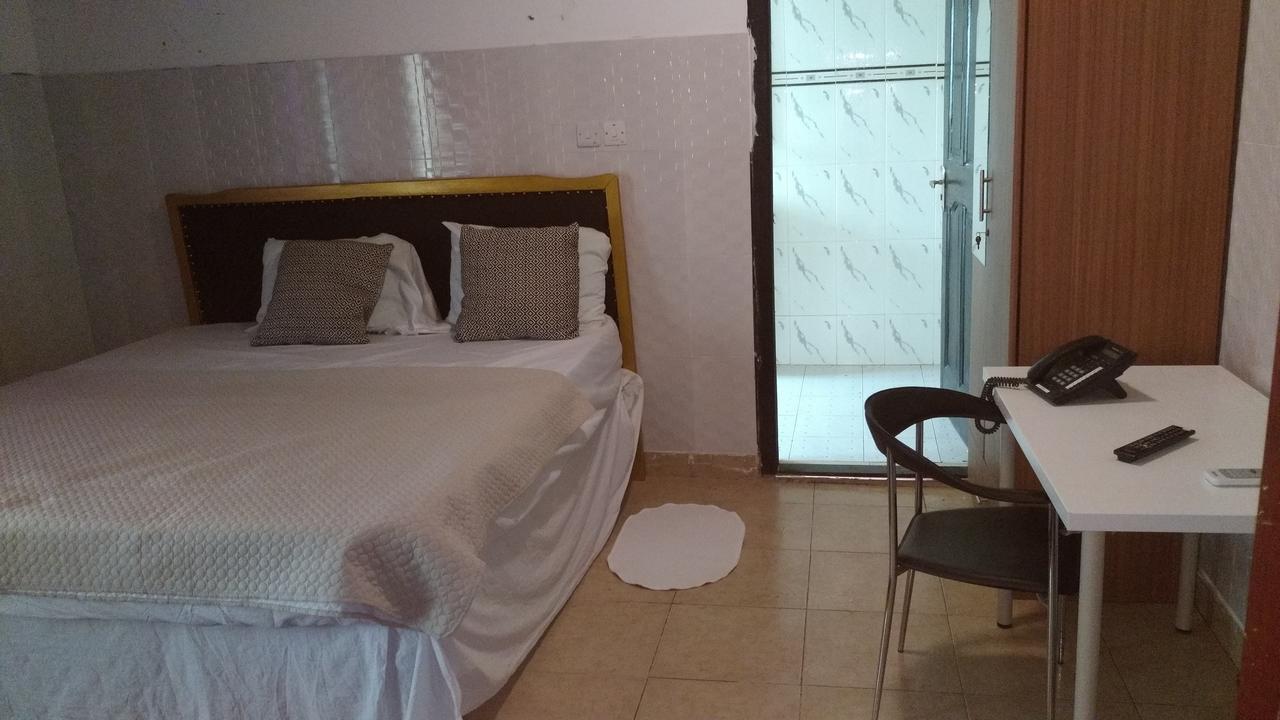 Nordik Palace Bed & Breakfast Tema Buitenkant foto
